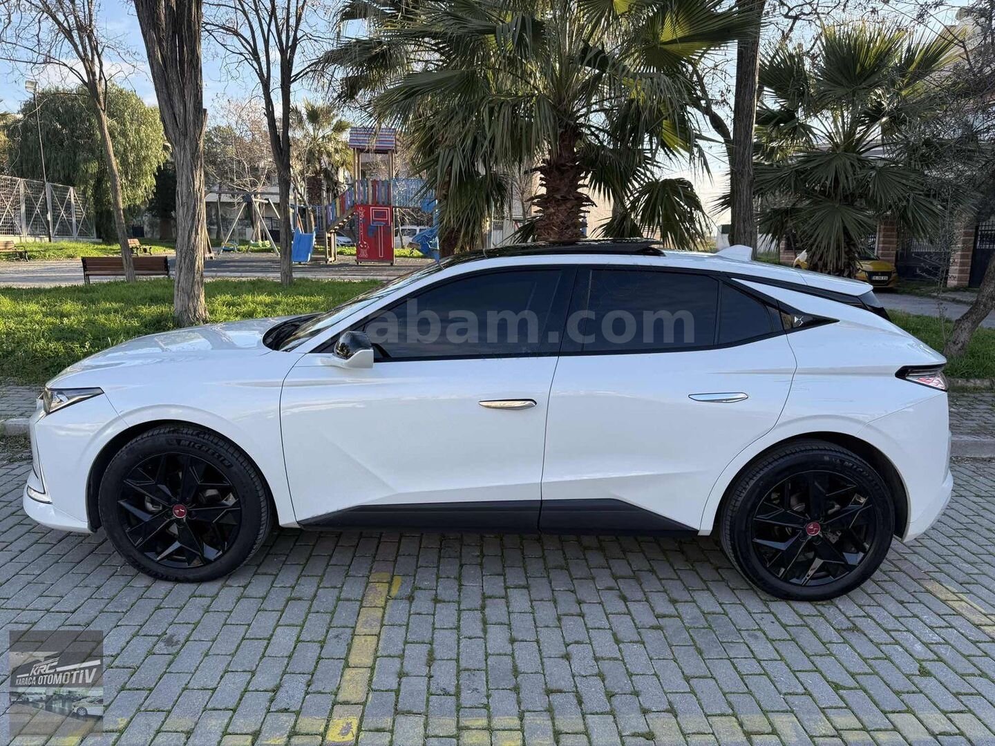 Galeriden DS Automobiles DS4 1.5 BlueHDi Performance Line 2023 Model İzmir 27.000 km Beyaz 6
