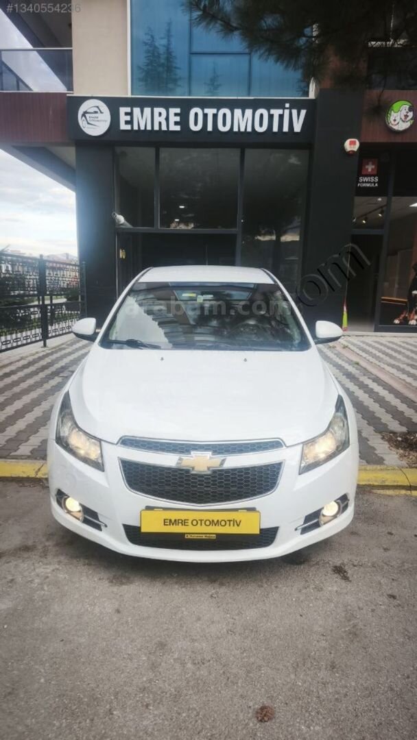 Galeriden Chevrolet Cruze 1.6 Design Edition 2011 Model Isparta 189.000 km Beyaz 2
