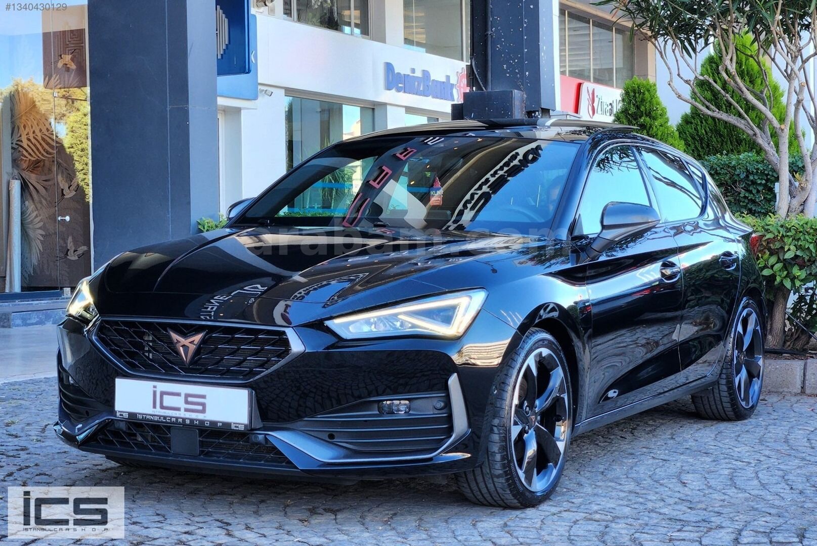 Galeriden Cupra Leon 1.5 eTSI Standart 2024 Model İstanbul 37.000 km Siyah 3