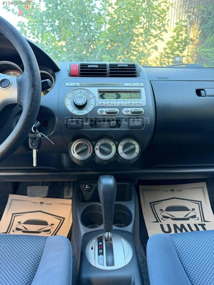 2006 MODEL HATASIZ OTOMATİK JAZZ DÜŞÜK KM İLK SAHİBİNDEN 6