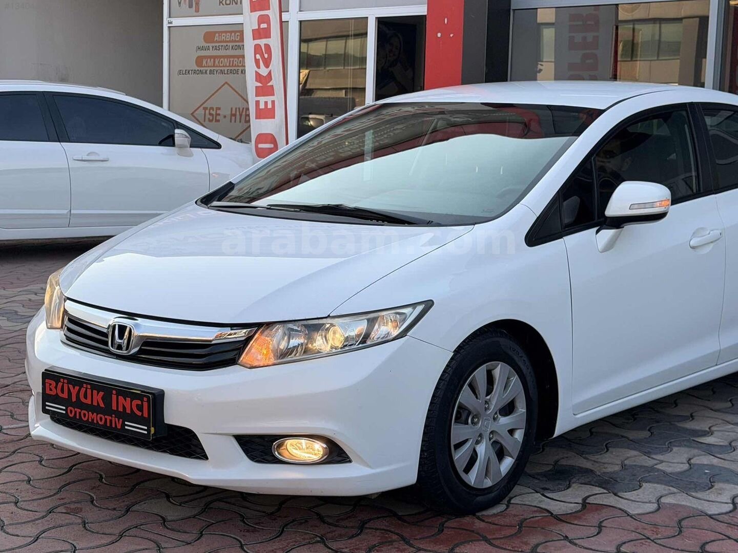 BÜYÜK İNCİ'DEN 2012 MODEL BOYASIZ 178 BİNDE OTOMATİK CIVIC 2