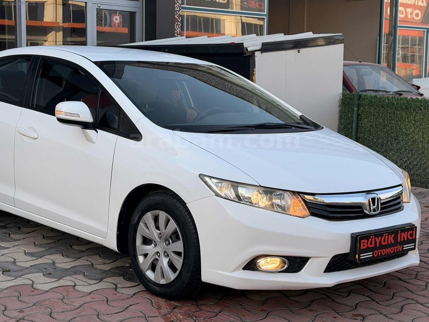 BÜYÜK İNCİ'DEN 2012 MODEL BOYASIZ 178 BİNDE OTOMATİK CIVIC 3
