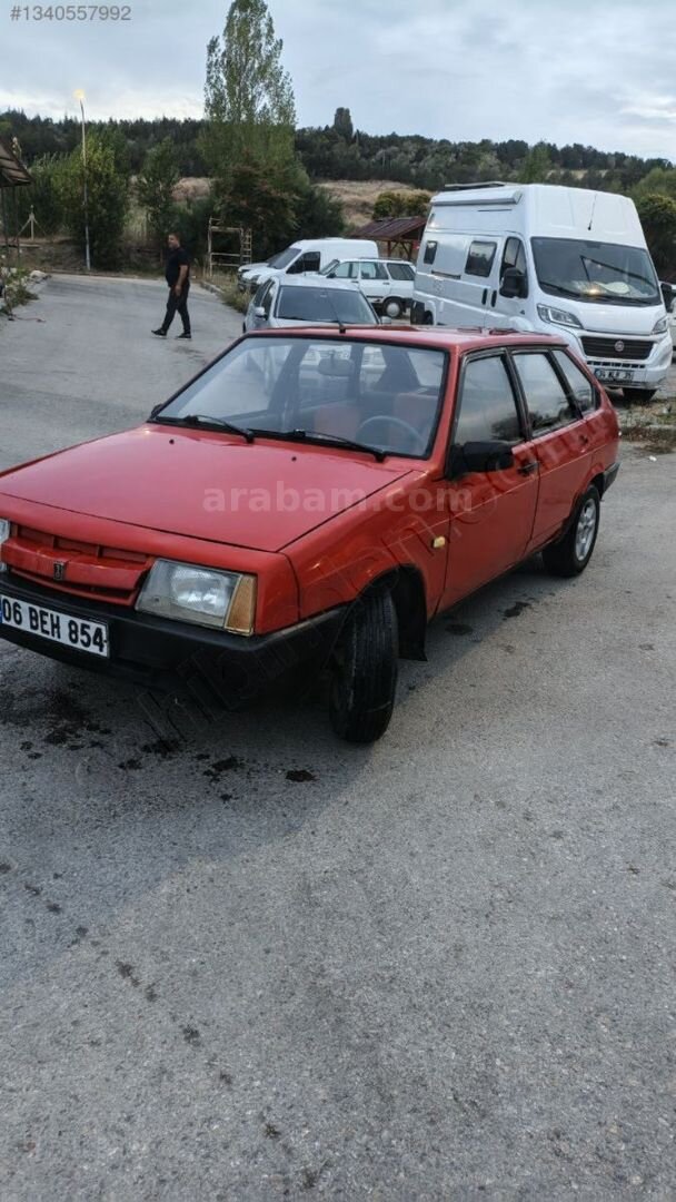 Galeriden Lada Samara 1.5 1990 Model Çorum 200.000 km Kırmızı 1