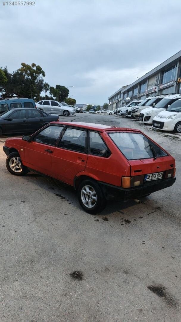 Galeriden Lada Samara 1.5 1990 Model Çorum 200.000 km Kırmızı 4