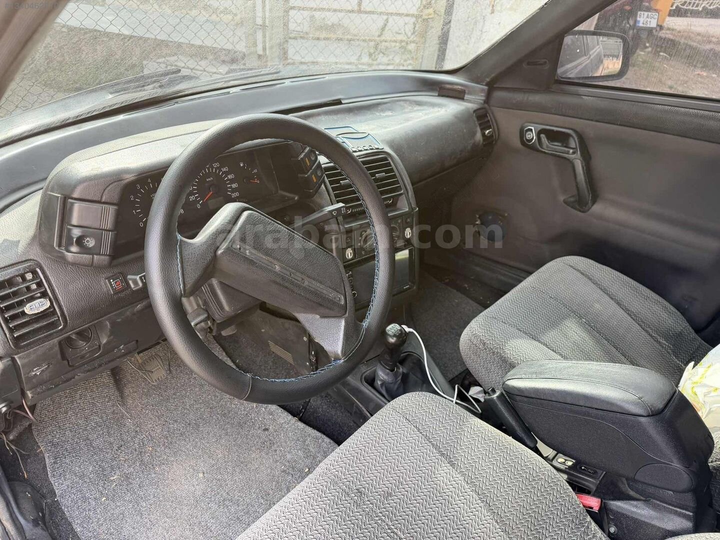 Galeriden Lada Vega 1.5 2000 Model İstanbul 350.000 km Lacivert 3
