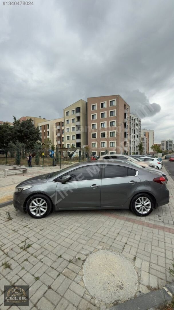 Galeriden Kia Cerato 1.6 CRDi Concept Plus 2017 Model İstanbul 162.000 km Füme 4