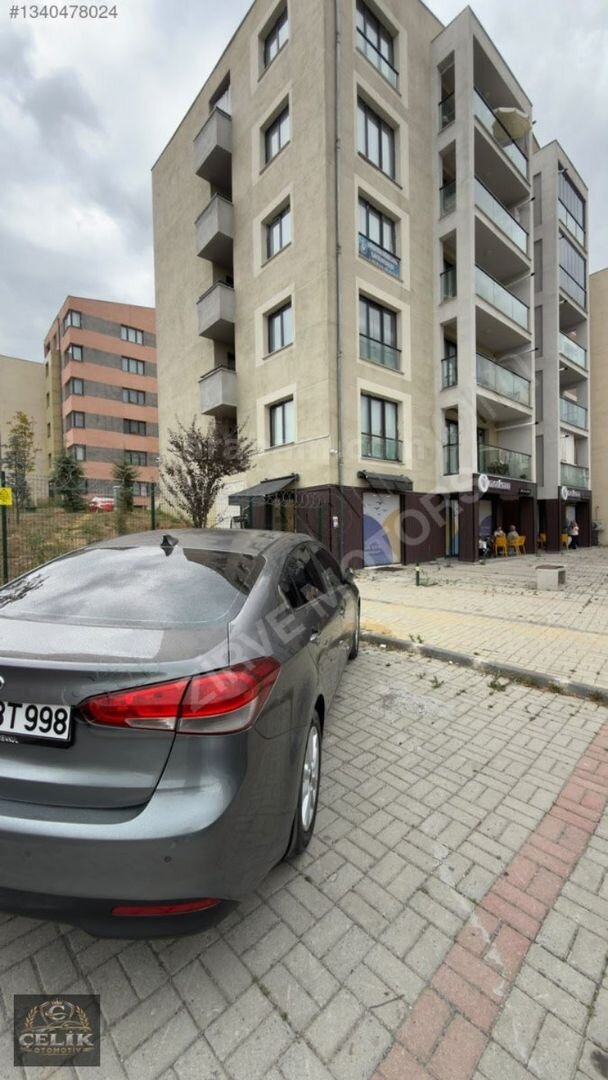 Galeriden Kia Cerato 1.6 CRDi Concept Plus 2017 Model İstanbul 162.000 km Füme 6