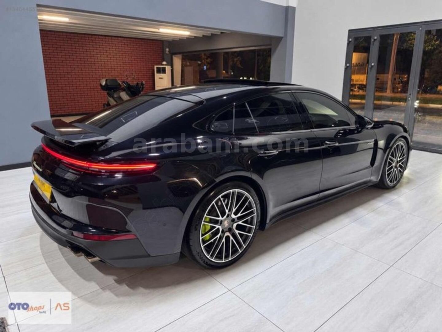 Galeriden Porsche Panamera 4 E-Hybrid 2025 Model Eskişehir 22.500 km Siyah 4