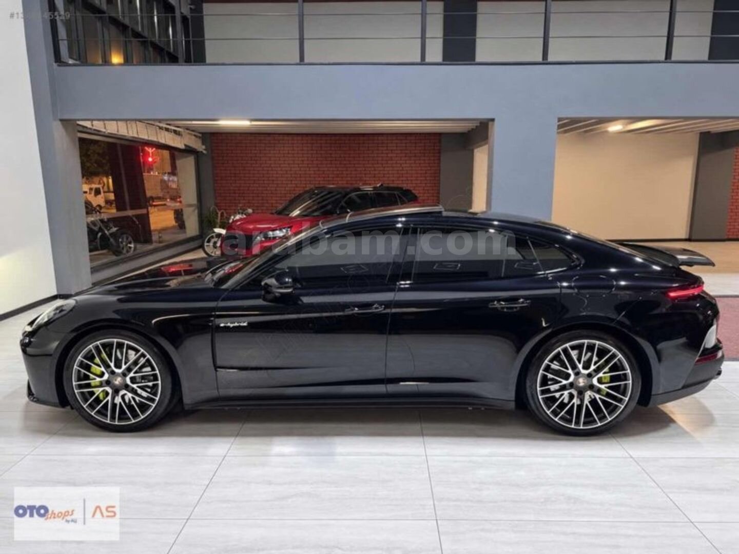Galeriden Porsche Panamera 4 E-Hybrid 2025 Model Eskişehir 22.500 km Siyah 7