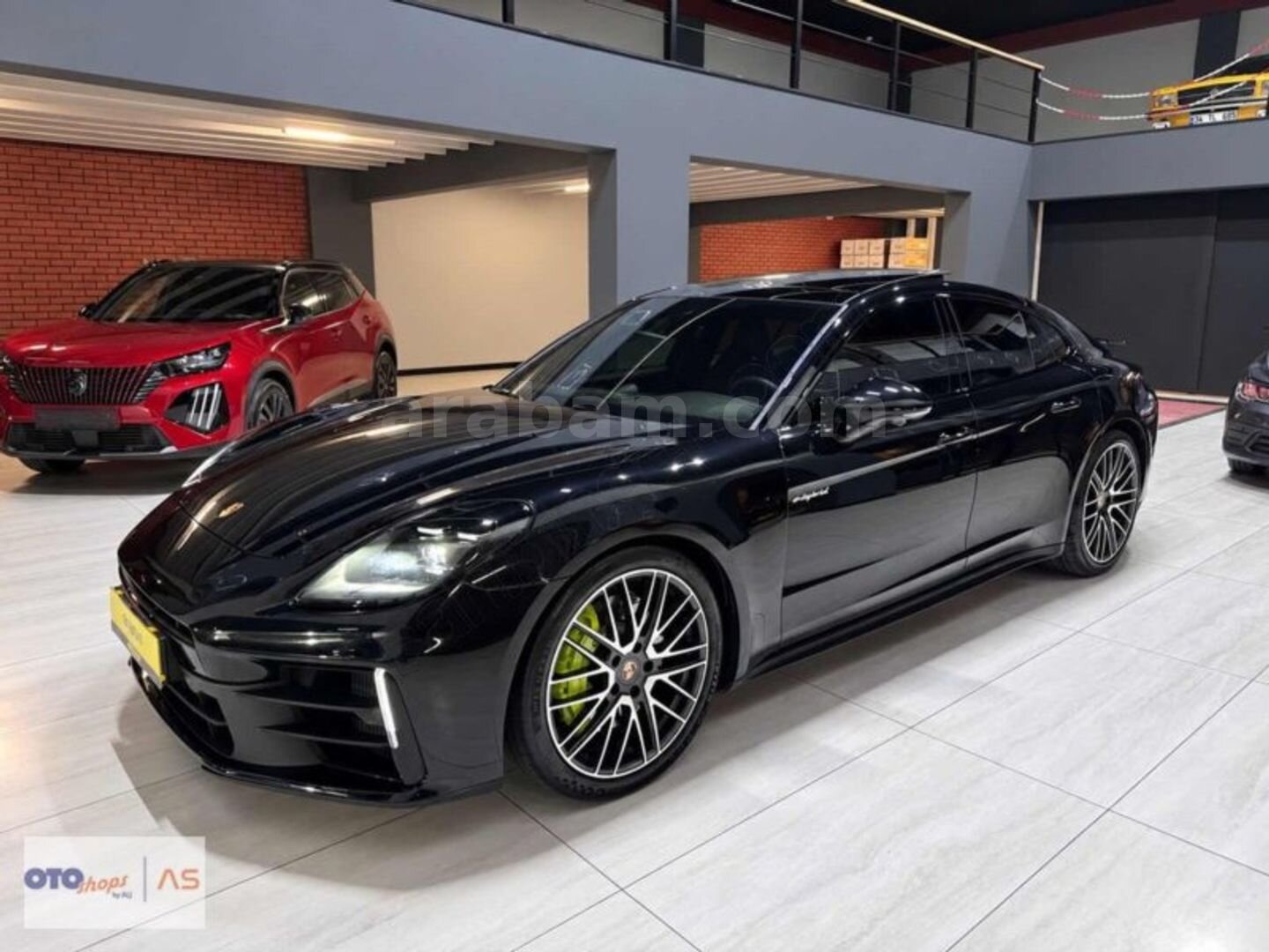 Galeriden Porsche Panamera 4 E-Hybrid 2025 Model Eskişehir 22.500 km Siyah 1