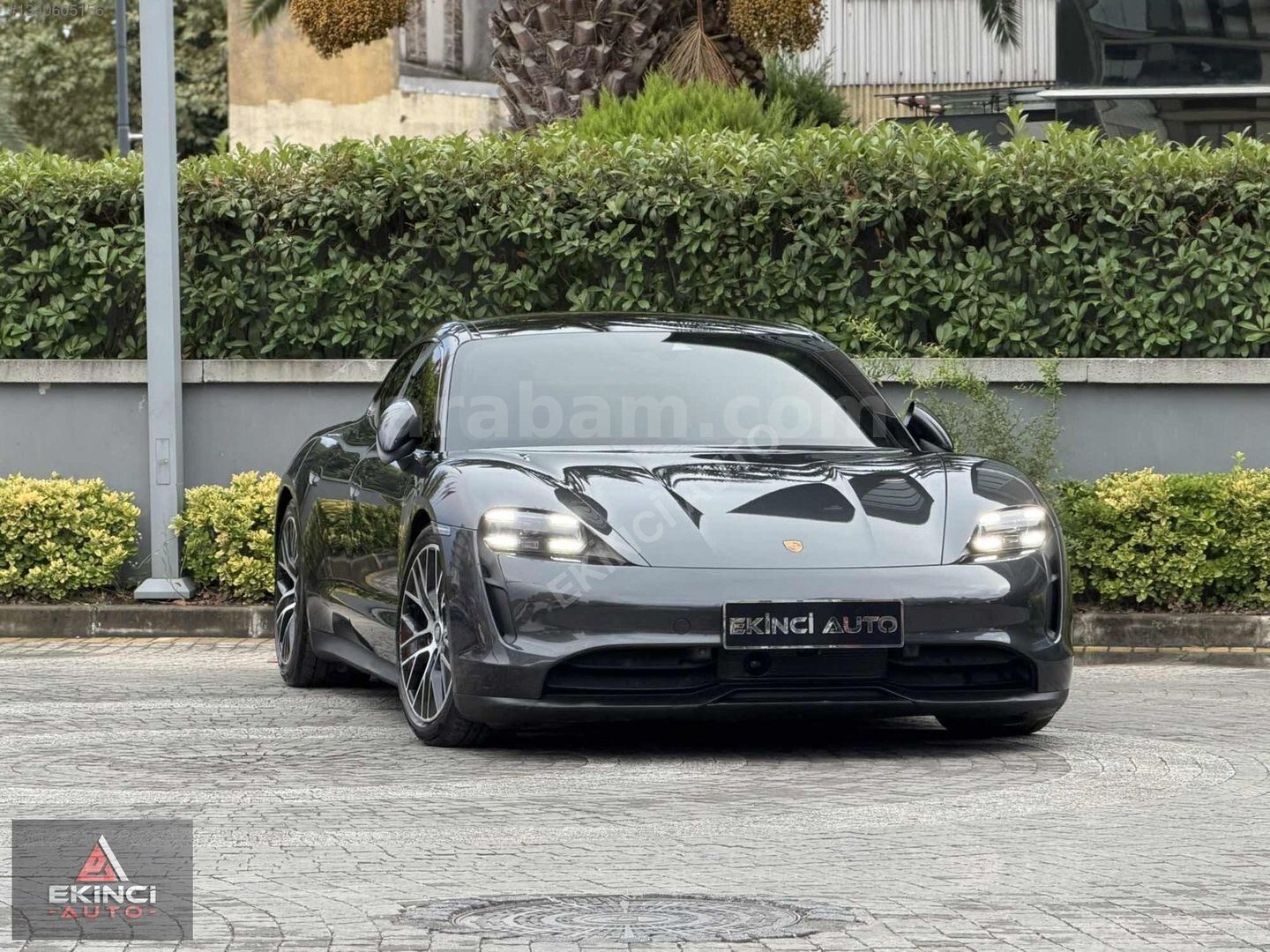Galeriden Porsche Taycan Elektrik 2021 Model İstanbul 72.000 km Gri 2
