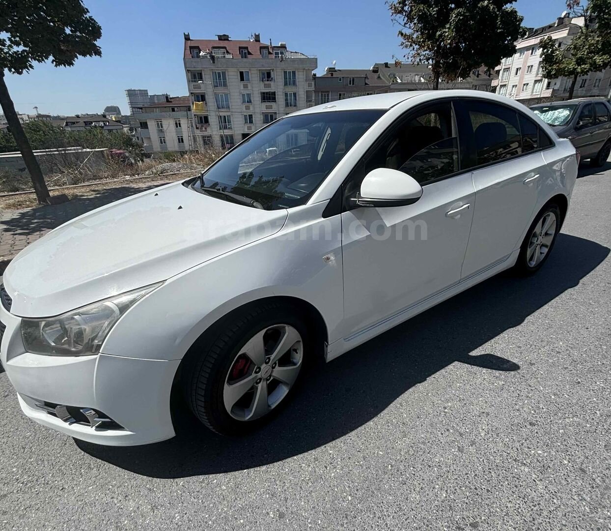 Sahibinden Chevrolet Cruze 1.6 Design Edition 2011 Model İstanbul 196.000 km Beyaz 5