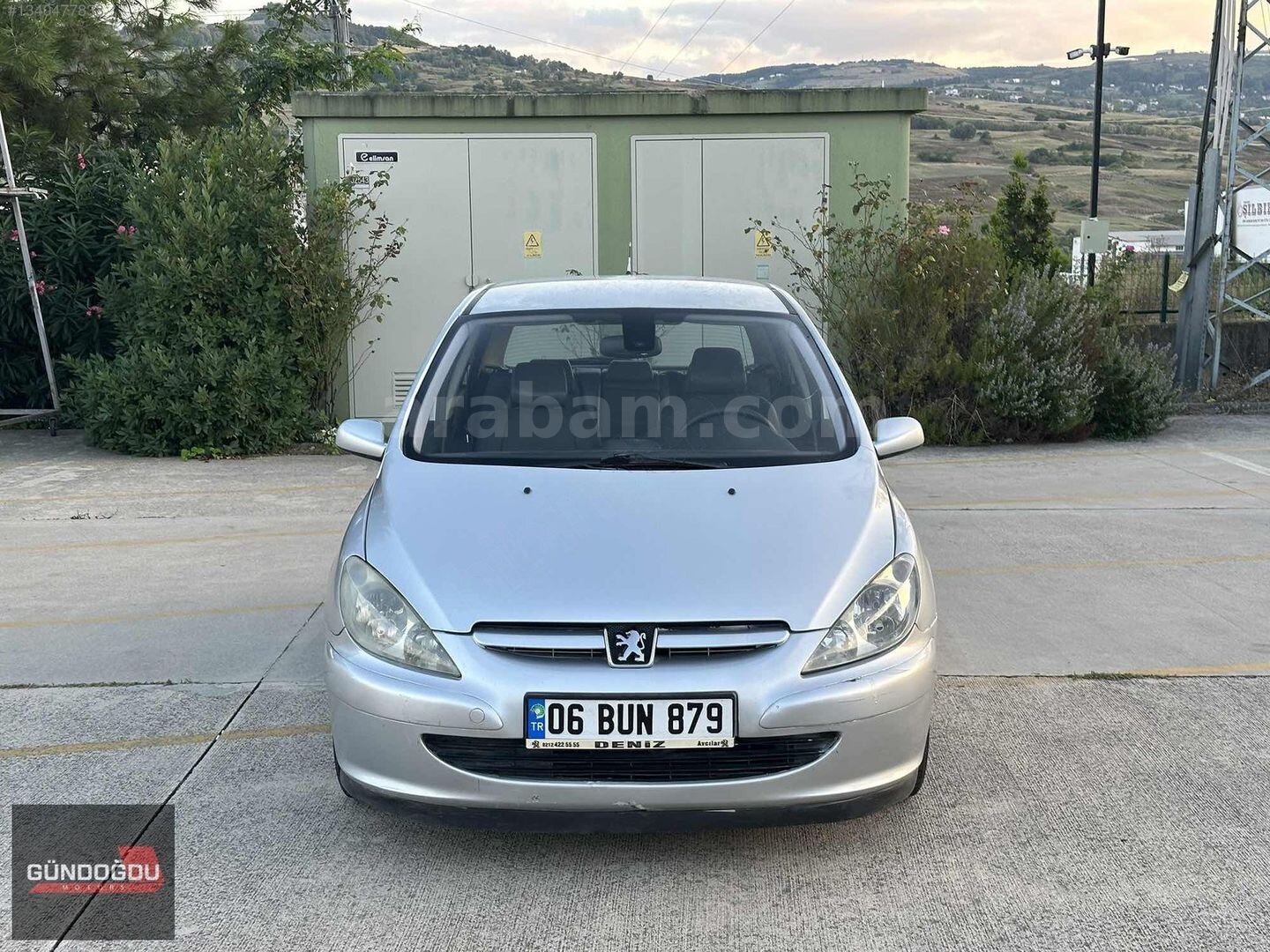 GÜNDOĞDU MOTORS DEĞİŞENSİZ TEMİZ 2004 OTOMATİK 1.6 XT PREMİUM 2