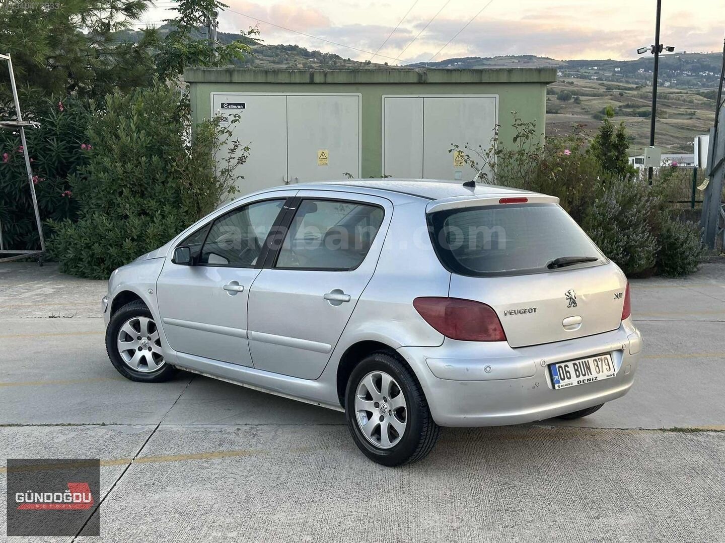 GÜNDOĞDU MOTORS DEĞİŞENSİZ TEMİZ 2004 OTOMATİK 1.6 XT PREMİUM 4