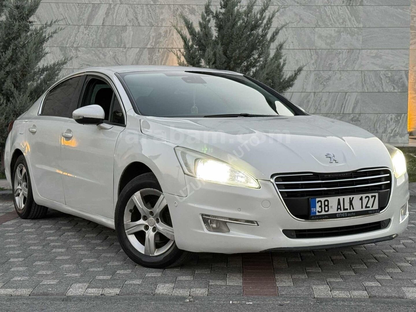 UZUNER AUTO'dan 2012 MODEL OTOMATİK PEUGEOT 1