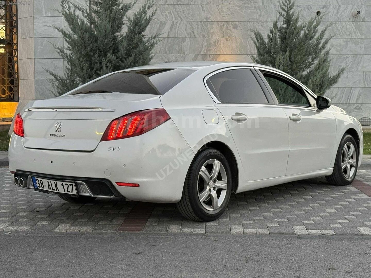 UZUNER AUTO'dan 2012 MODEL OTOMATİK PEUGEOT 3