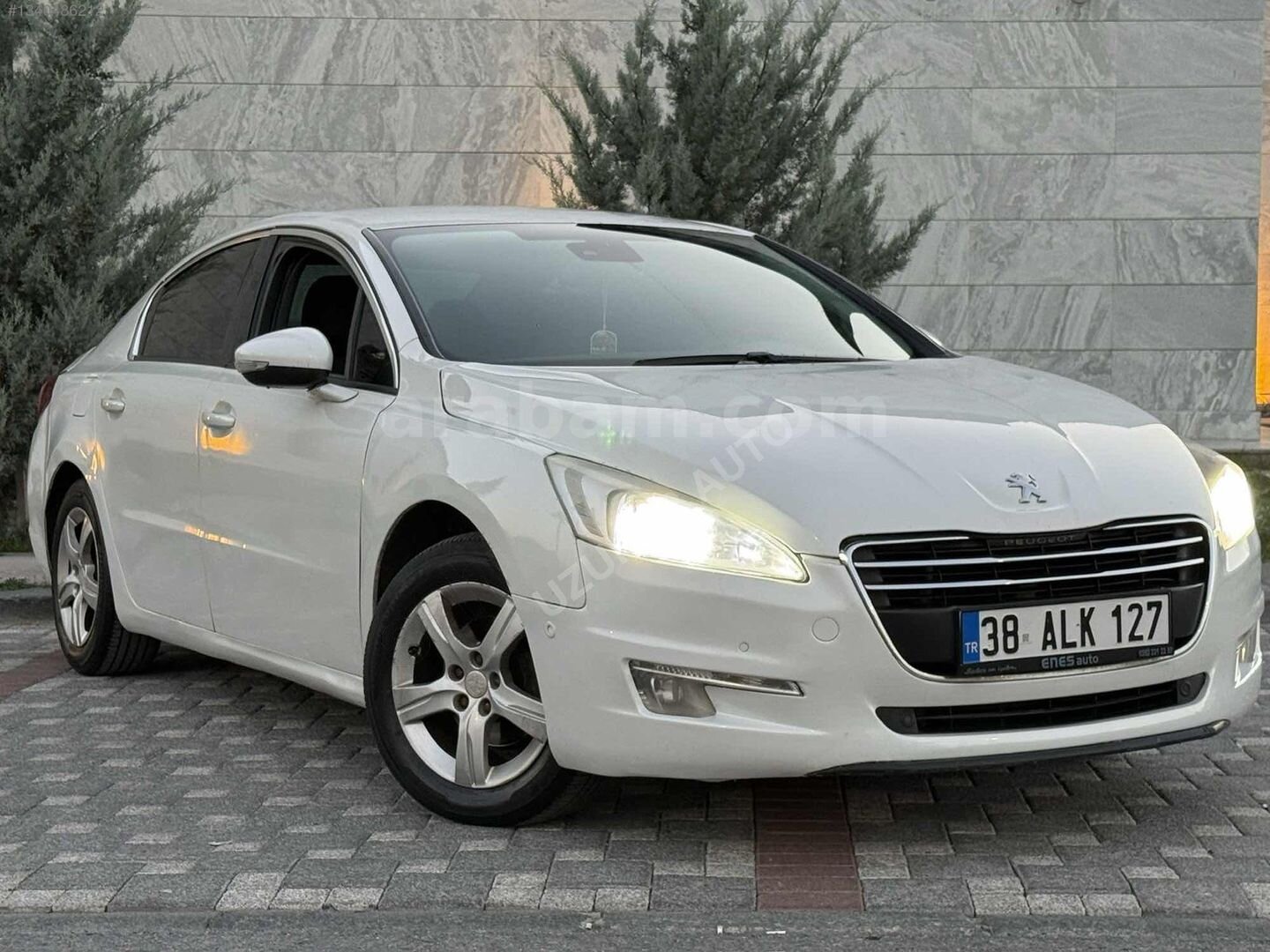 UZUNER AUTO'dan 2012 MODEL OTOMATİK PEUGEOT 2