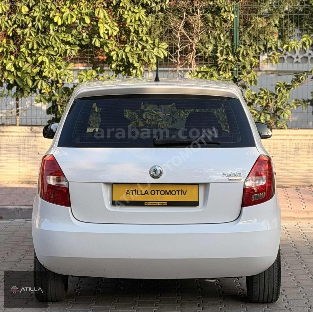 2011 SKODA FABİA 1.2 12 VALVE AMBİENTE DÜŞÜK KM 6