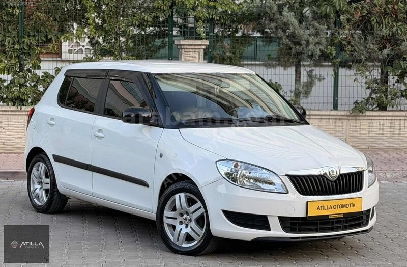 2011 SKODA FABİA 1.2 12 VALVE AMBİENTE DÜŞÜK KM 1