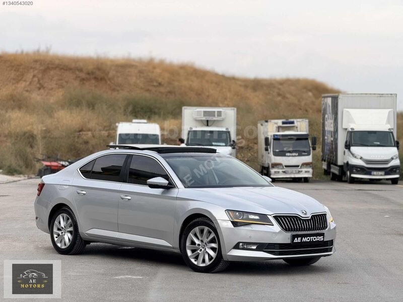 | AE MOTORS | SUPERB-1.6 TDİ-CAM TAVAN+SUNROOF-PRESTİGE-İÇİ KREM