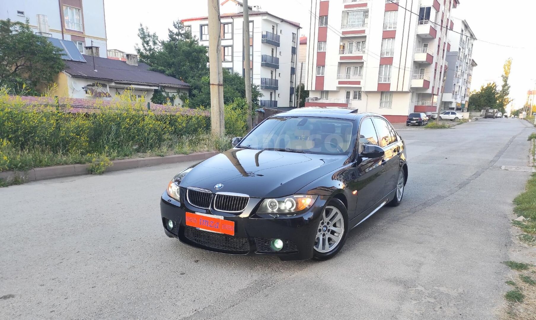 Galeriden BMW 3 Serisi 316i Premium 2008 Model Sivas 194.600 km Siyah 2