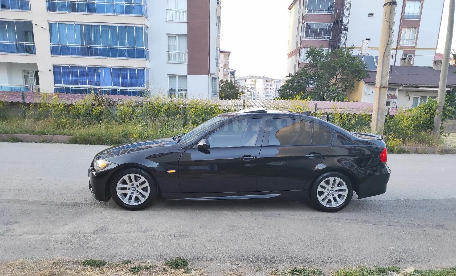 Galeriden BMW 3 Serisi 316i Premium 2008 Model Sivas 194.600 km Siyah 4