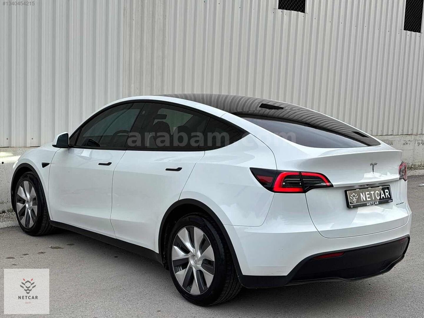 Galeriden Tesla Model Y Long Range AWD 2023 Model Ankara 55.000 km Beyaz 4