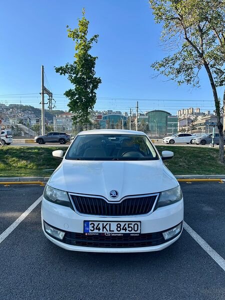 Sahibinden Skoda Rapid 1.4 TDI GreenTec Style 2015 Model