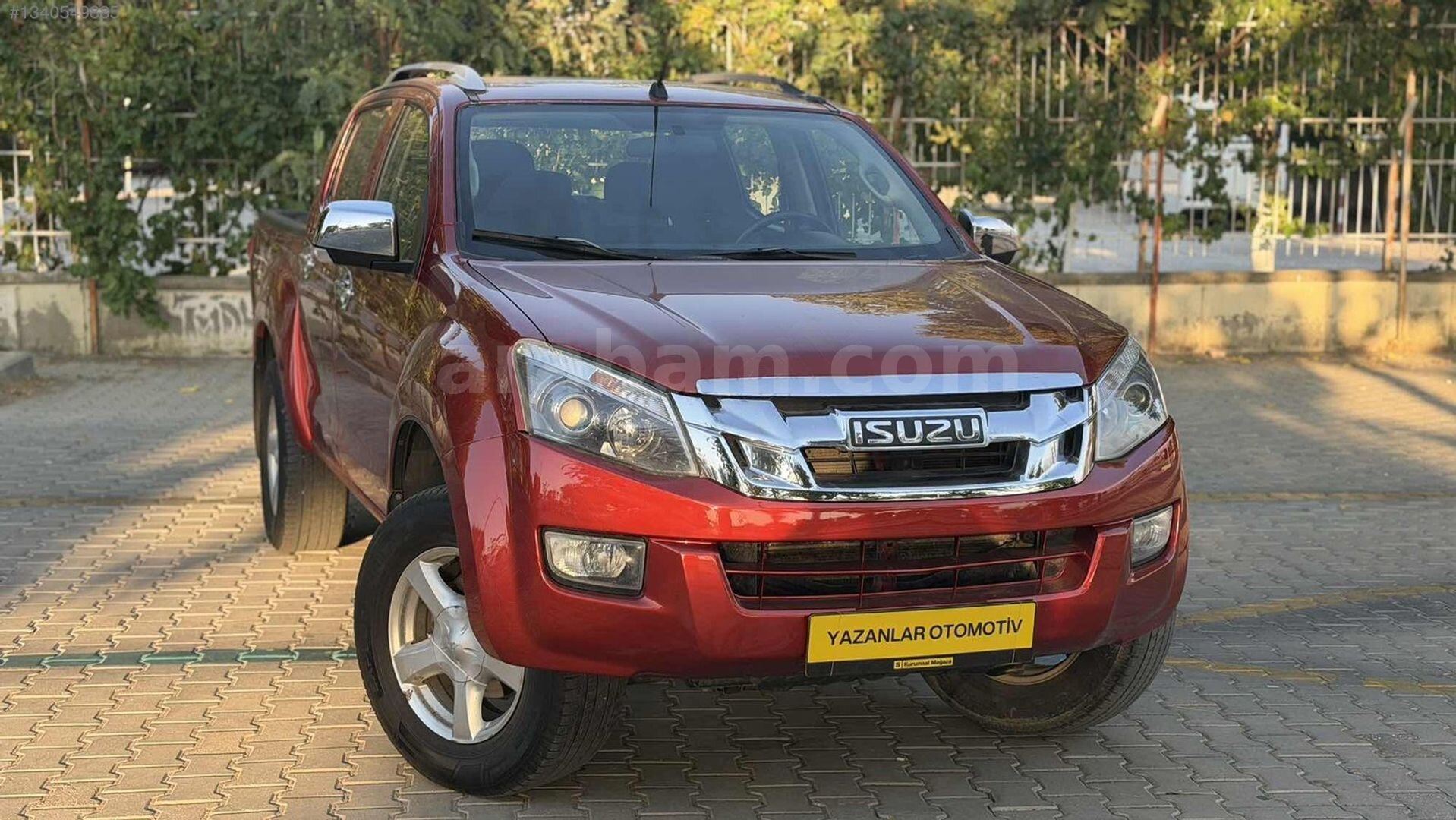 YAZANLAR OTOMOTİV'DEN KIRMIZI ISUZU. D-MAX 2