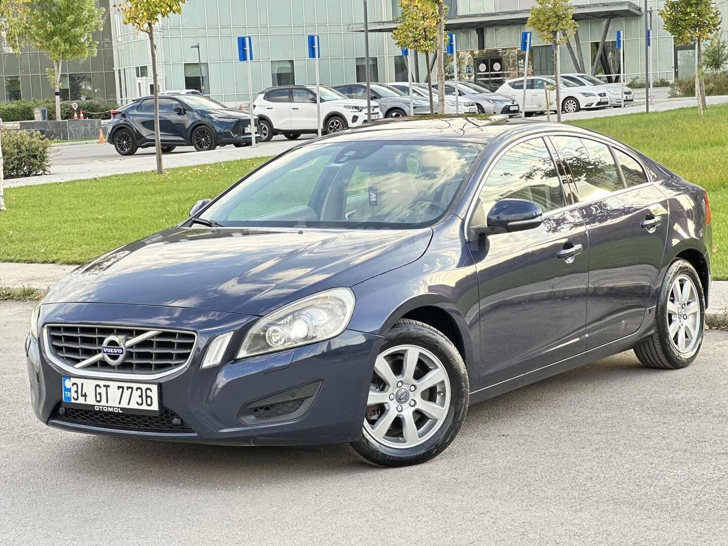 2011 MODEL 158.000KM 2.0 D3 SUNROOFLU YETKİLİ SERVİS BAKIMLI 1