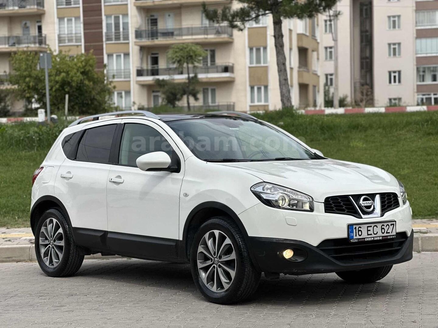 130 BİN KM CAM TAVAN PLATİNUN QASHQAİ 5