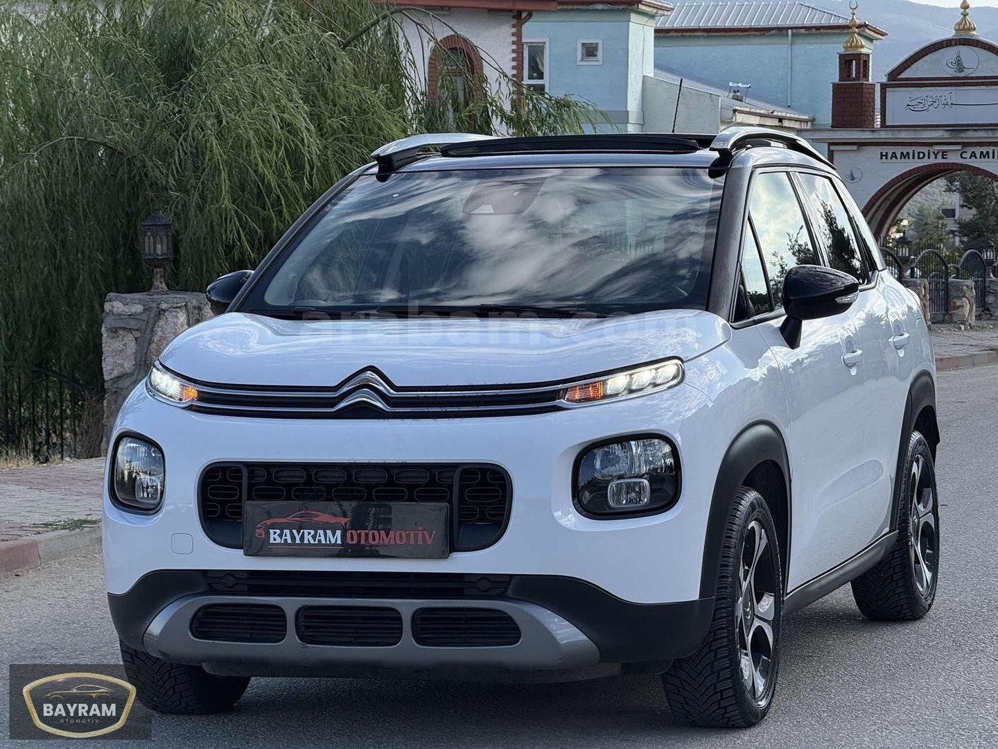 Galeriden Citroen C3 Aircross 1.2 PureTech Shine 2020 Model Bilecik 81.000 km Beyaz 2