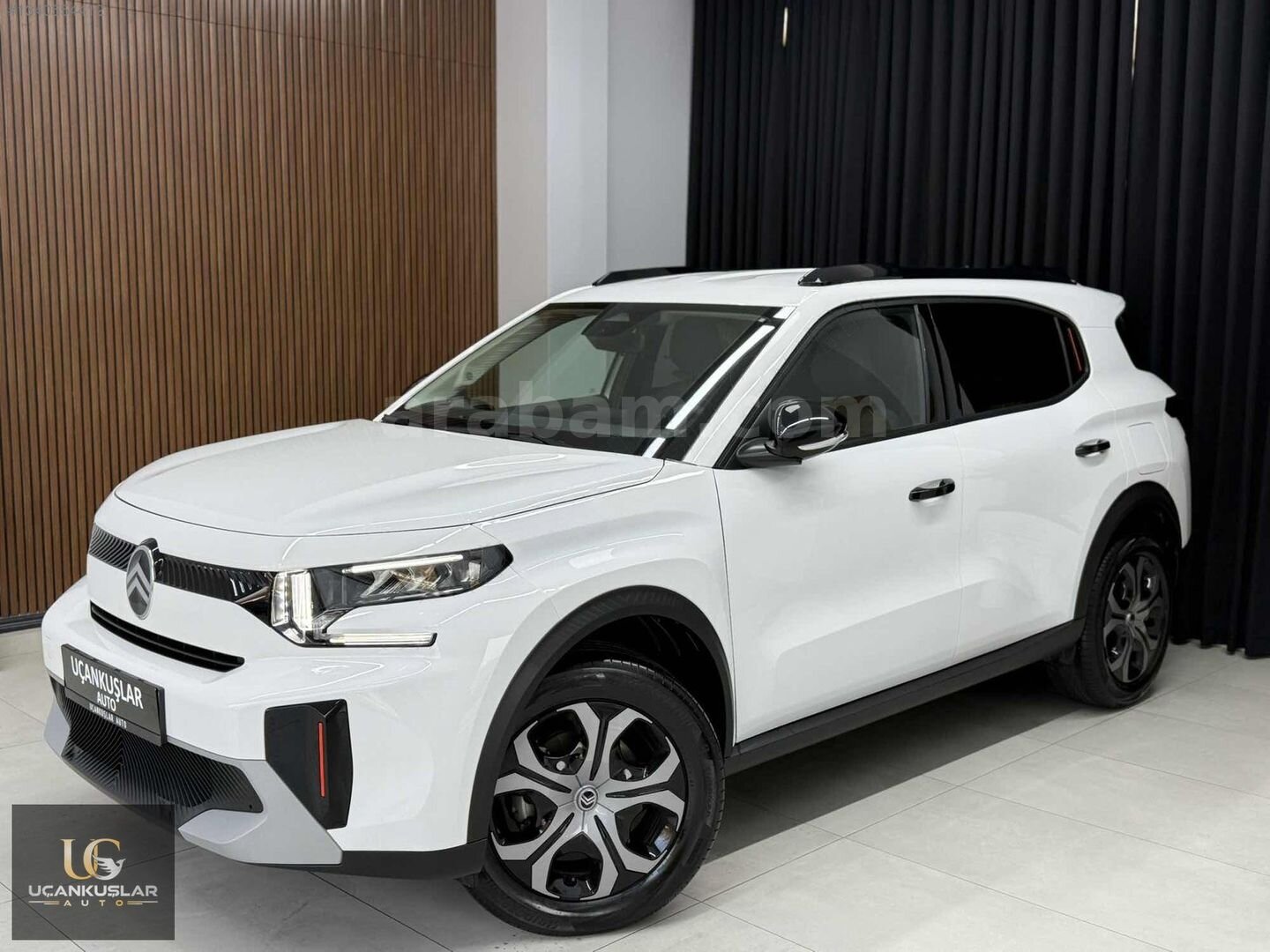 Galeriden Citroen C3 Aircross 1.2 Hybrid Plus 2026 Model İzmir 6.001 km Beyaz 3