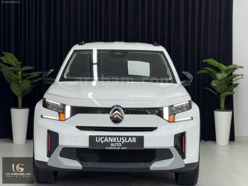 Galeriden Citroen C3 Aircross 1.2 Hybrid Plus 2026 Model İzmir 6.001 km Beyaz