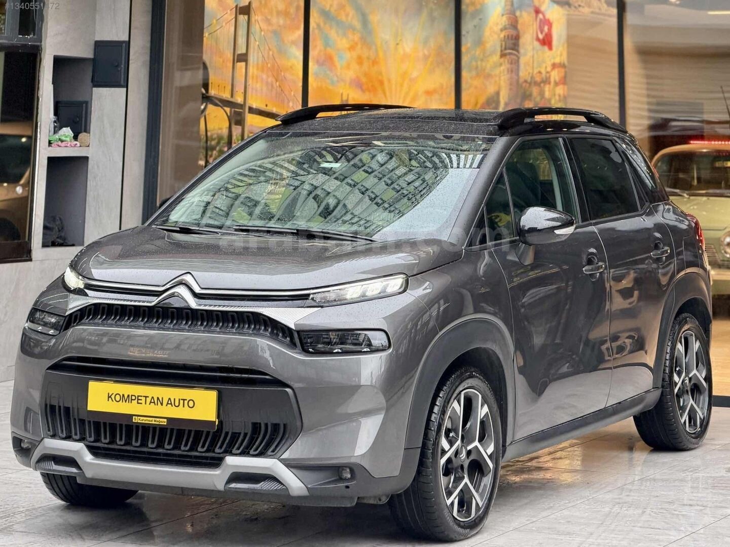Galeriden Citroen C3 Aircross 1.2 PureTech Shine 2024 Model İstanbul 28.000 km Gri 2