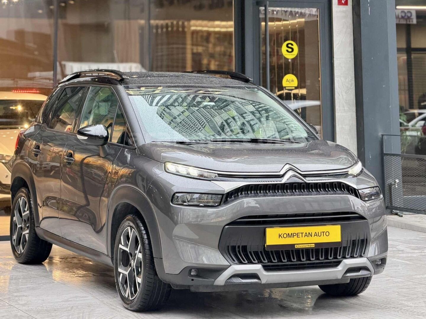 Galeriden Citroen C3 Aircross 1.2 PureTech Shine 2024 Model İstanbul 28.000 km Gri 3