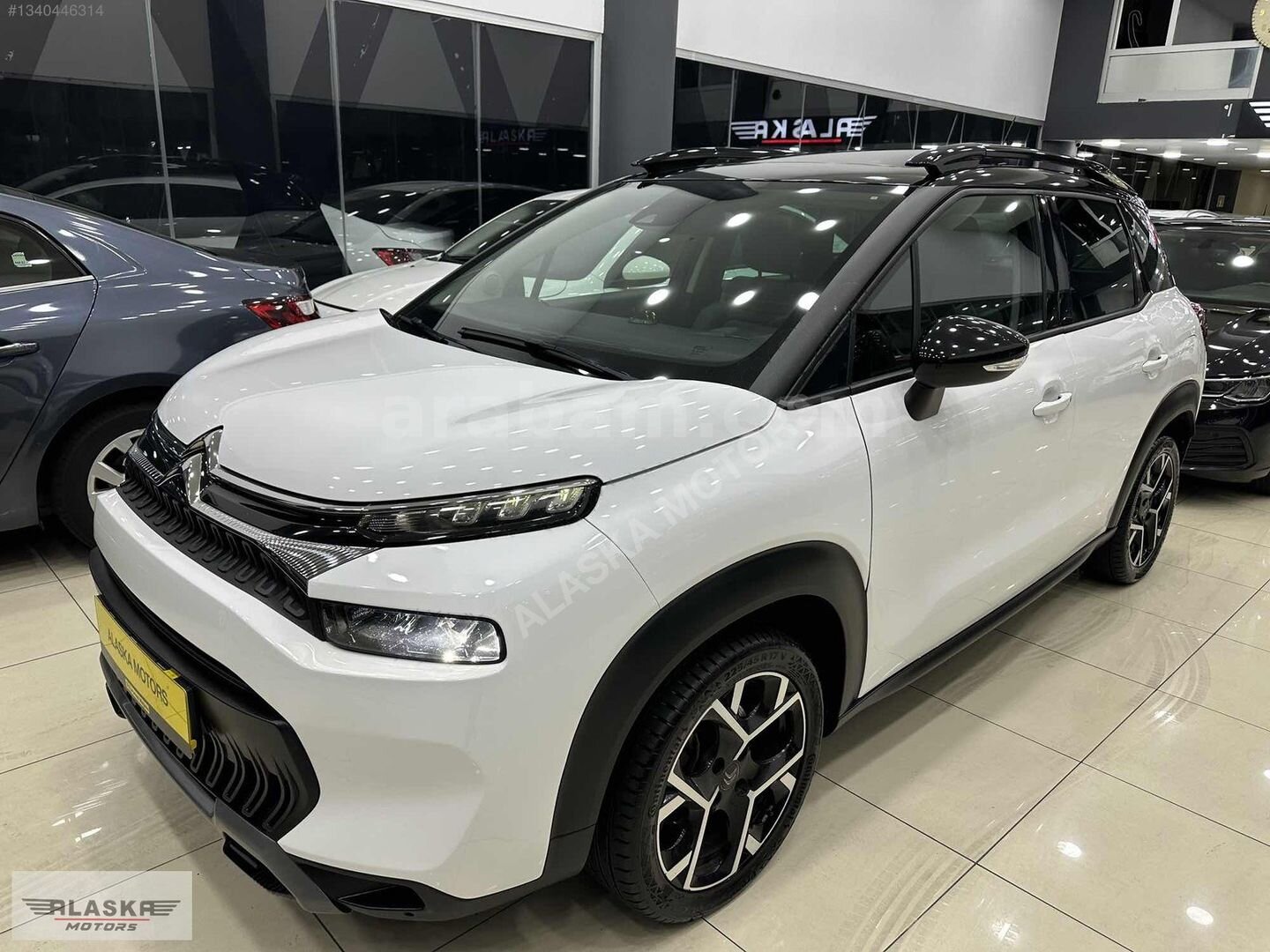 Galeriden Citroen C3 Aircross 1.2 PureTech Shine 2023 Model İstanbul 32.000 km Beyaz 5