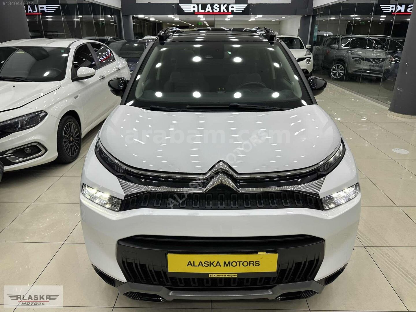Galeriden Citroen C3 Aircross 1.2 PureTech Shine 2023 Model İstanbul 32.000 km Beyaz 3