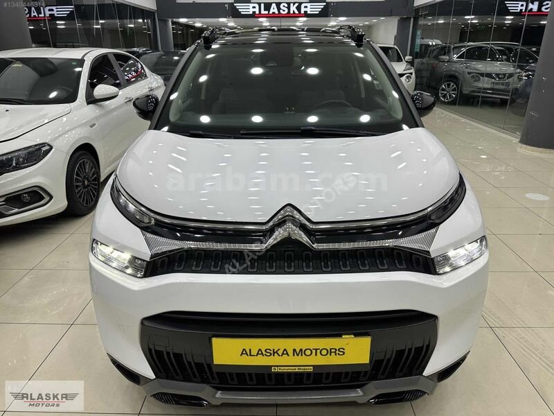Galeriden Citroen C3 Aircross 1.2 PureTech Shine 2023 Model İstanbul 32.000 km Beyaz