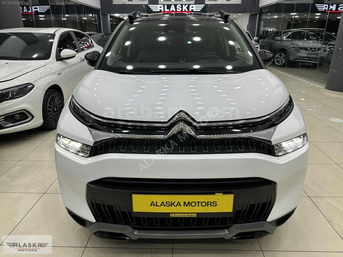 Galeriden Citroen C3 Aircross 1.2 PureTech Shine 2023 Model İstanbul 32.000 km Beyaz 2