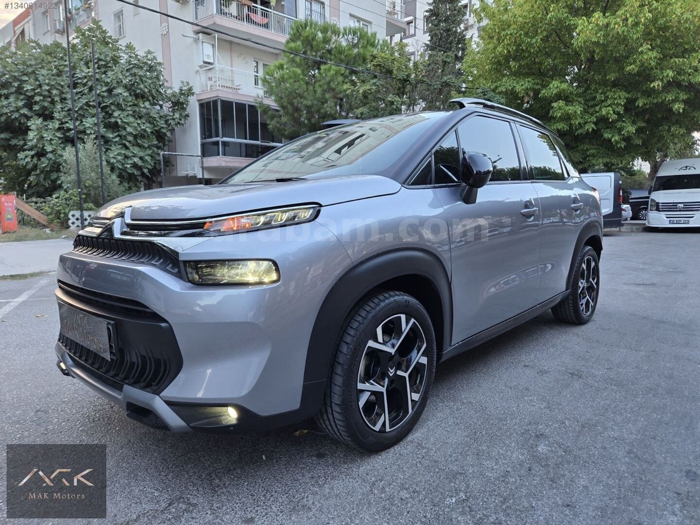 Galeriden Citroen C3 Aircross 1.2 PureTech Shine 2024 Model İzmir 16.500 km Gri 1