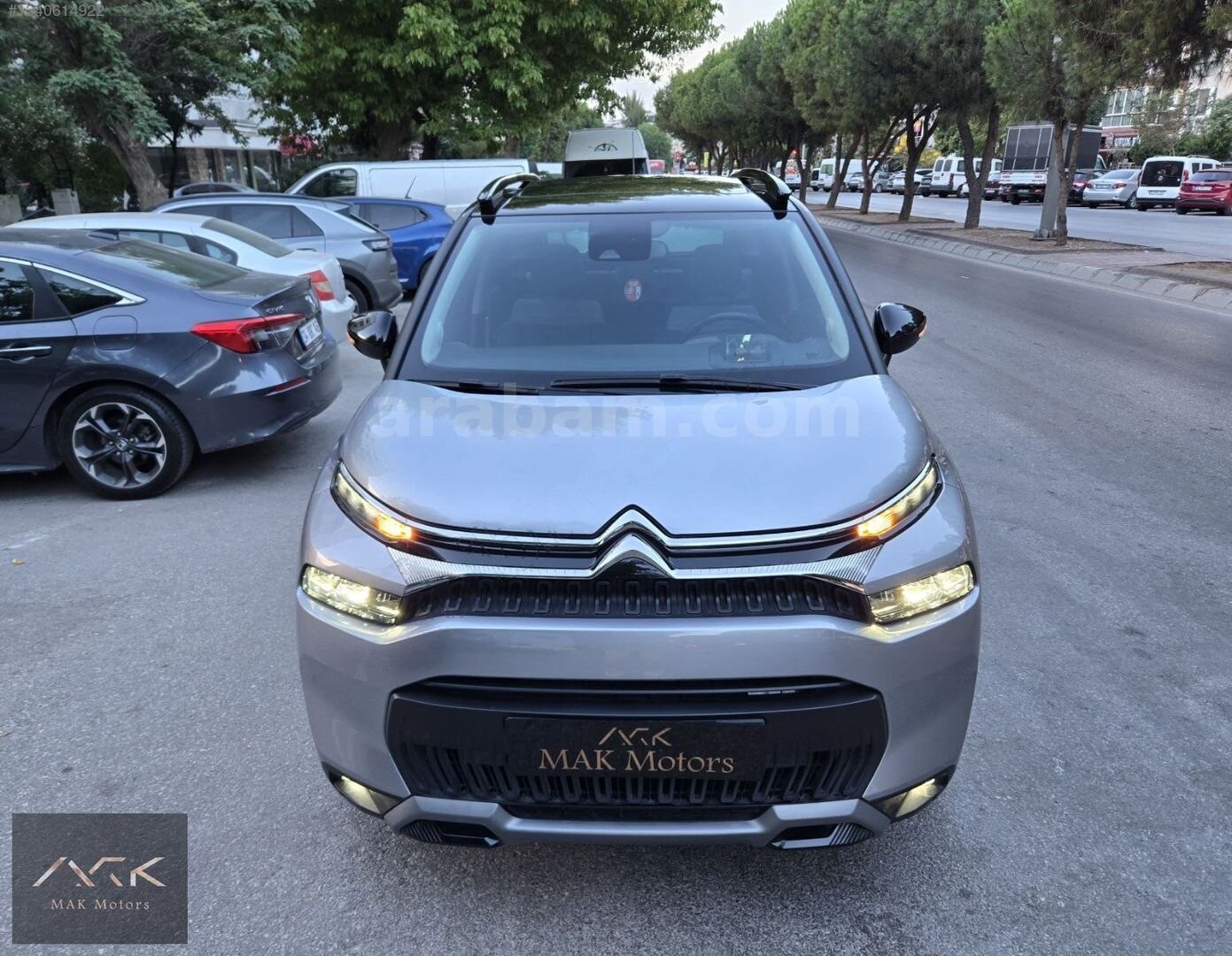 Galeriden Citroen C3 Aircross 1.2 PureTech Shine 2024 Model İzmir 16.500 km Gri 4