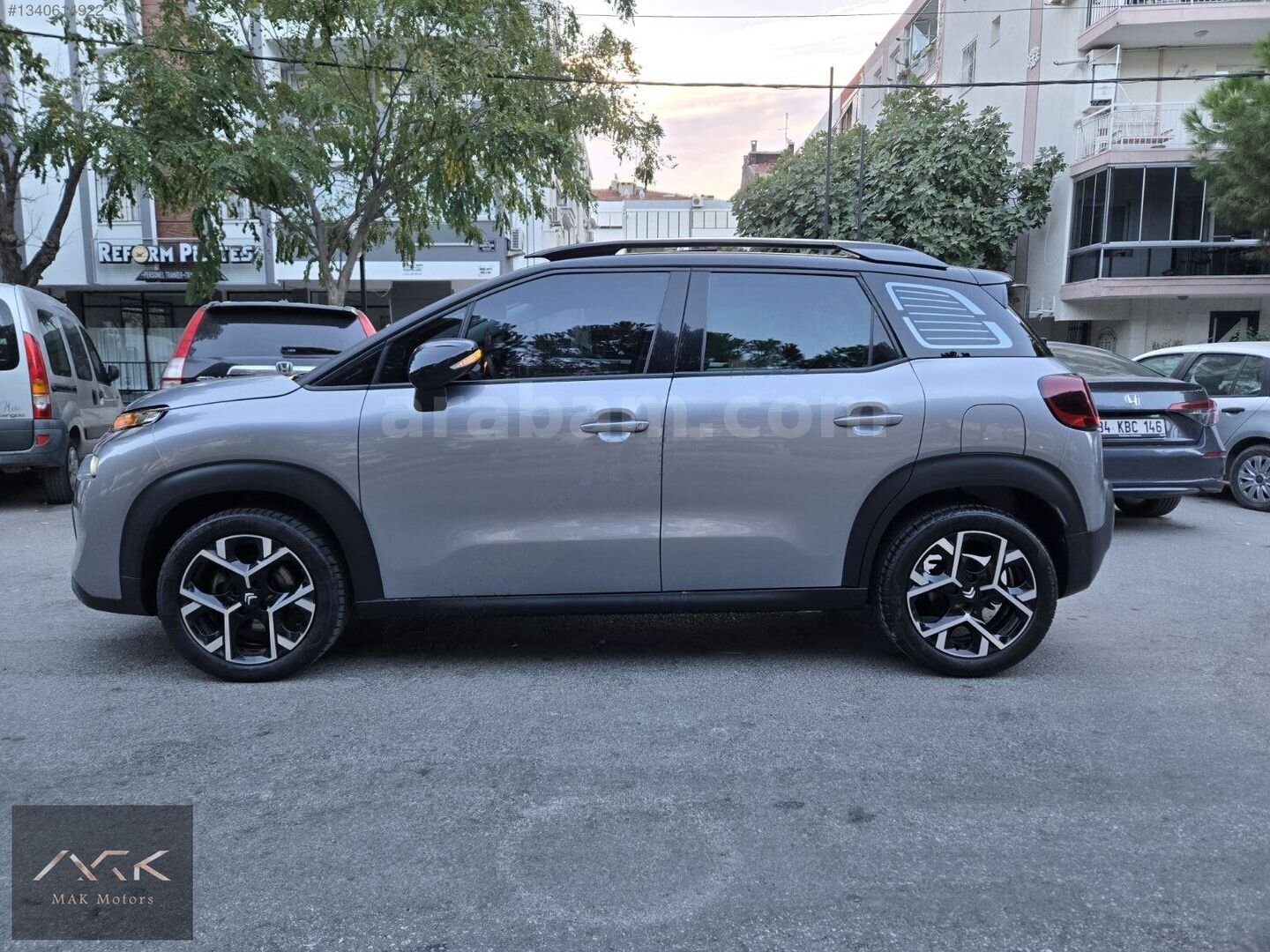 Galeriden Citroen C3 Aircross 1.2 PureTech Shine 2024 Model İzmir 16.500 km Gri 5