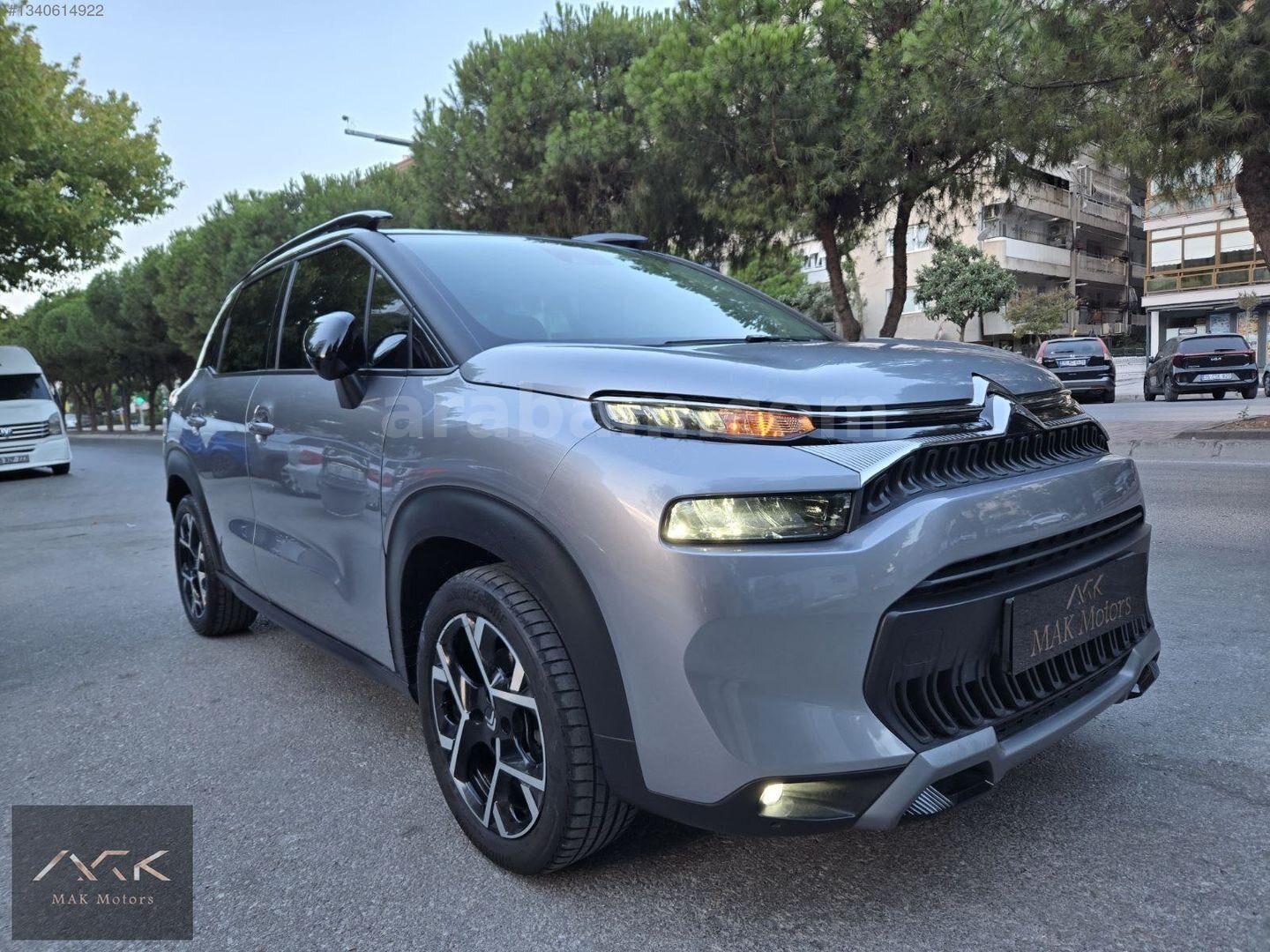 Galeriden Citroen C3 Aircross 1.2 PureTech Shine 2024 Model İzmir 16.500 km Gri 2