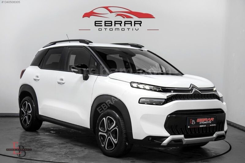 Galeriden Citroen C3 Aircross 1.2 PureTech Feel Bold 2023 Model İstanbul 9.000 km Beyaz