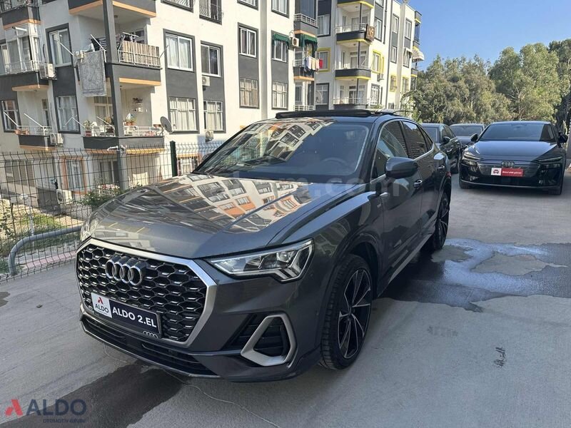2023 Model AudiQ3 Sportback 35 Turbo FSI 150 hp S line S tronic 2