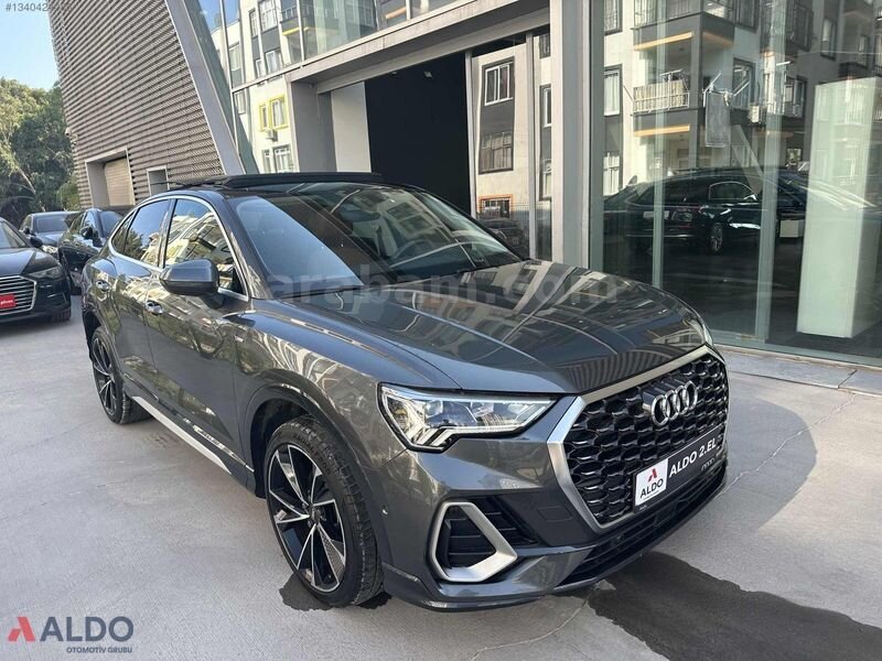 2023 Model AudiQ3 Sportback 35 Turbo FSI 150 hp S line S tronic 3