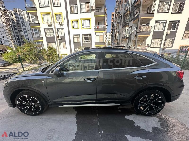 2023 Model AudiQ3 Sportback 35 Turbo FSI 150 hp S line S tronic 7
