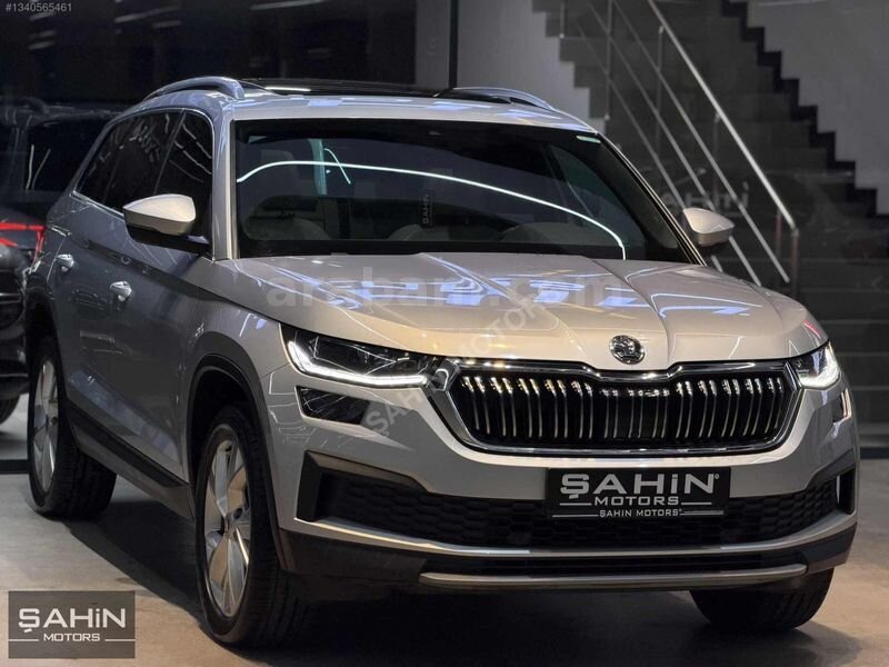 ŞAHİN MOTORS | 2022 KODIAQ PRESTIGE BOYASZ 51BİNKM CAMTVN-4ISTMA