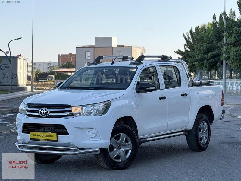 2015 HİLUX-ÇOK TEMİZ-ARAZİ GÖRMEMİŞ-TR'EN UYGUNU